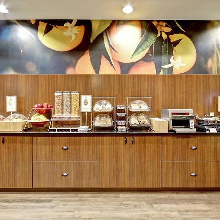 Fairfield Inn & Suites By Marriott Guelph Bagian luar foto