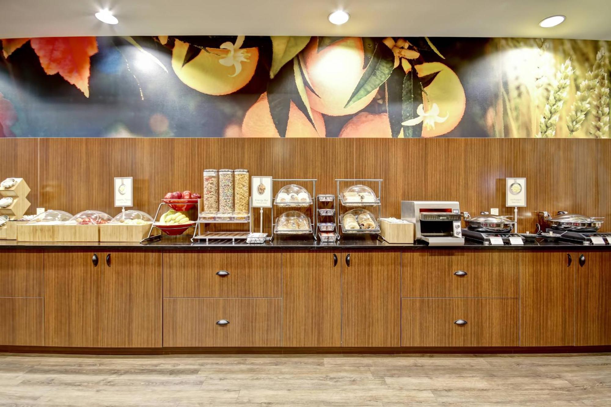 Fairfield Inn & Suites By Marriott Guelph Bagian luar foto
