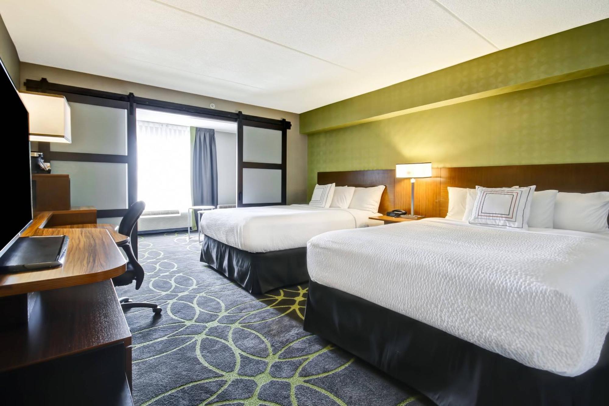 Fairfield Inn & Suites By Marriott Guelph Bagian luar foto