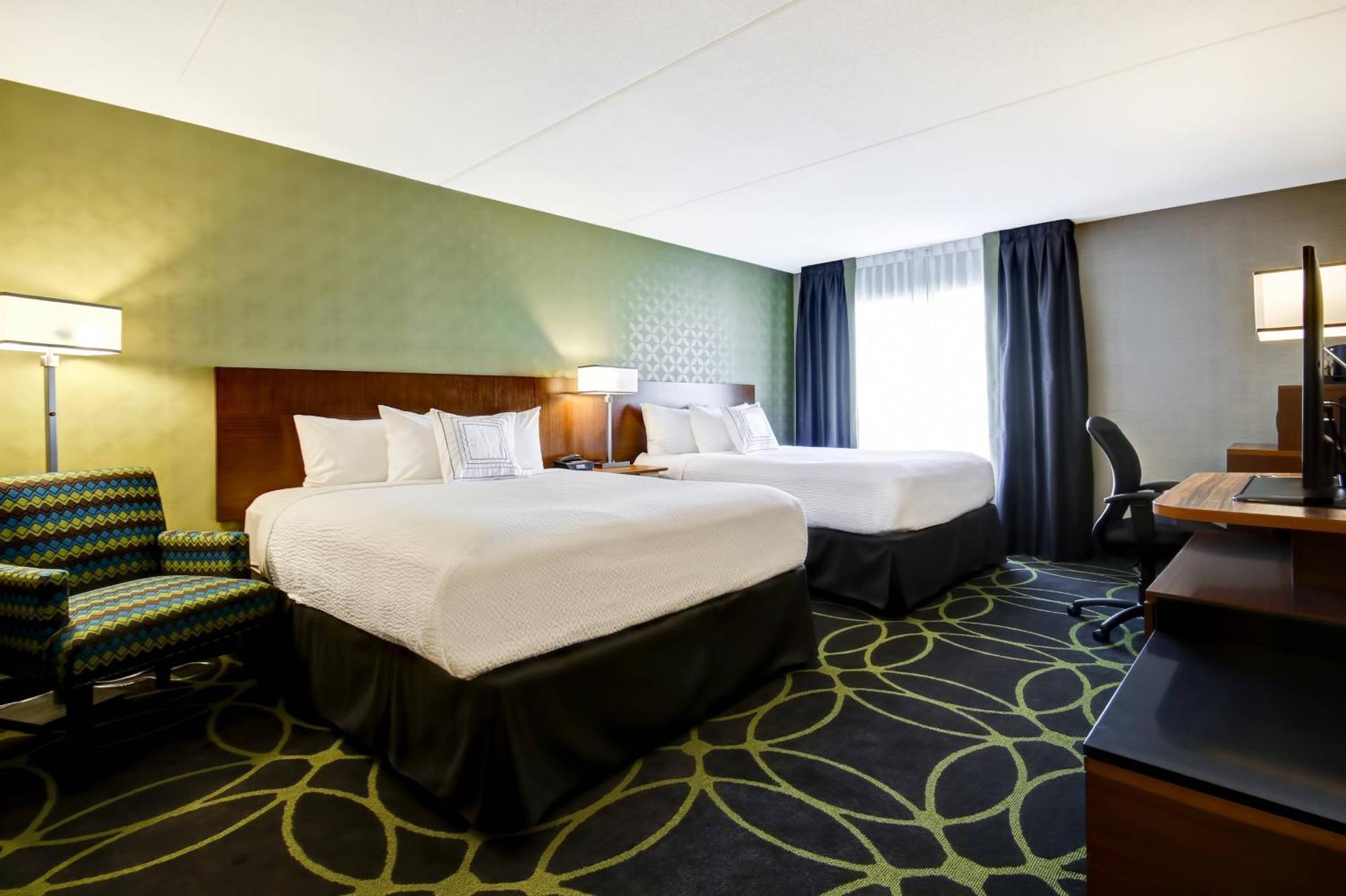 Fairfield Inn & Suites By Marriott Guelph Bagian luar foto