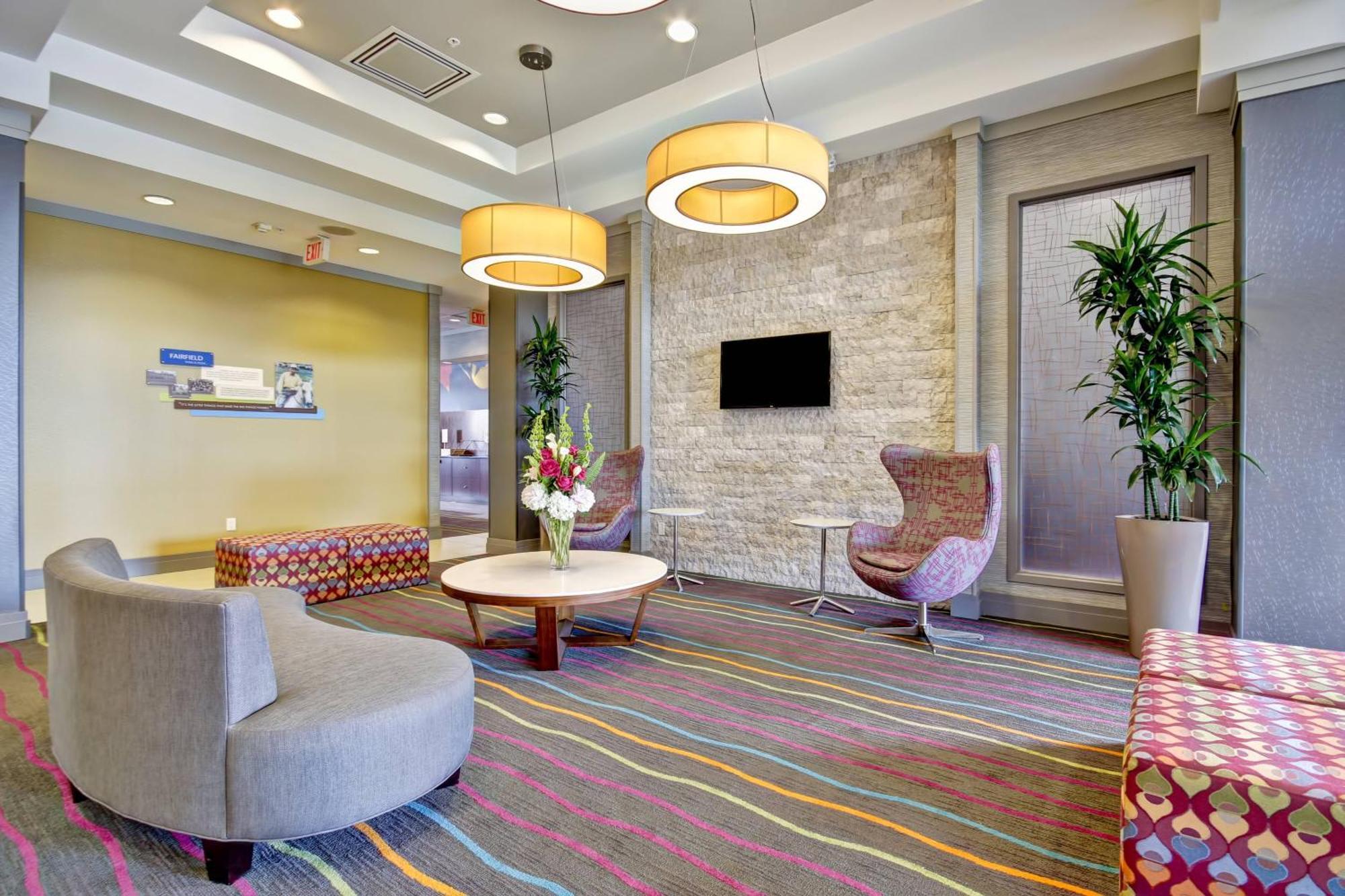 Fairfield Inn & Suites By Marriott Guelph Bagian luar foto