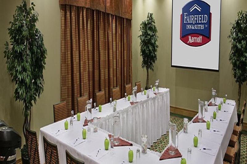 Fairfield Inn & Suites By Marriott Guelph Bagian luar foto