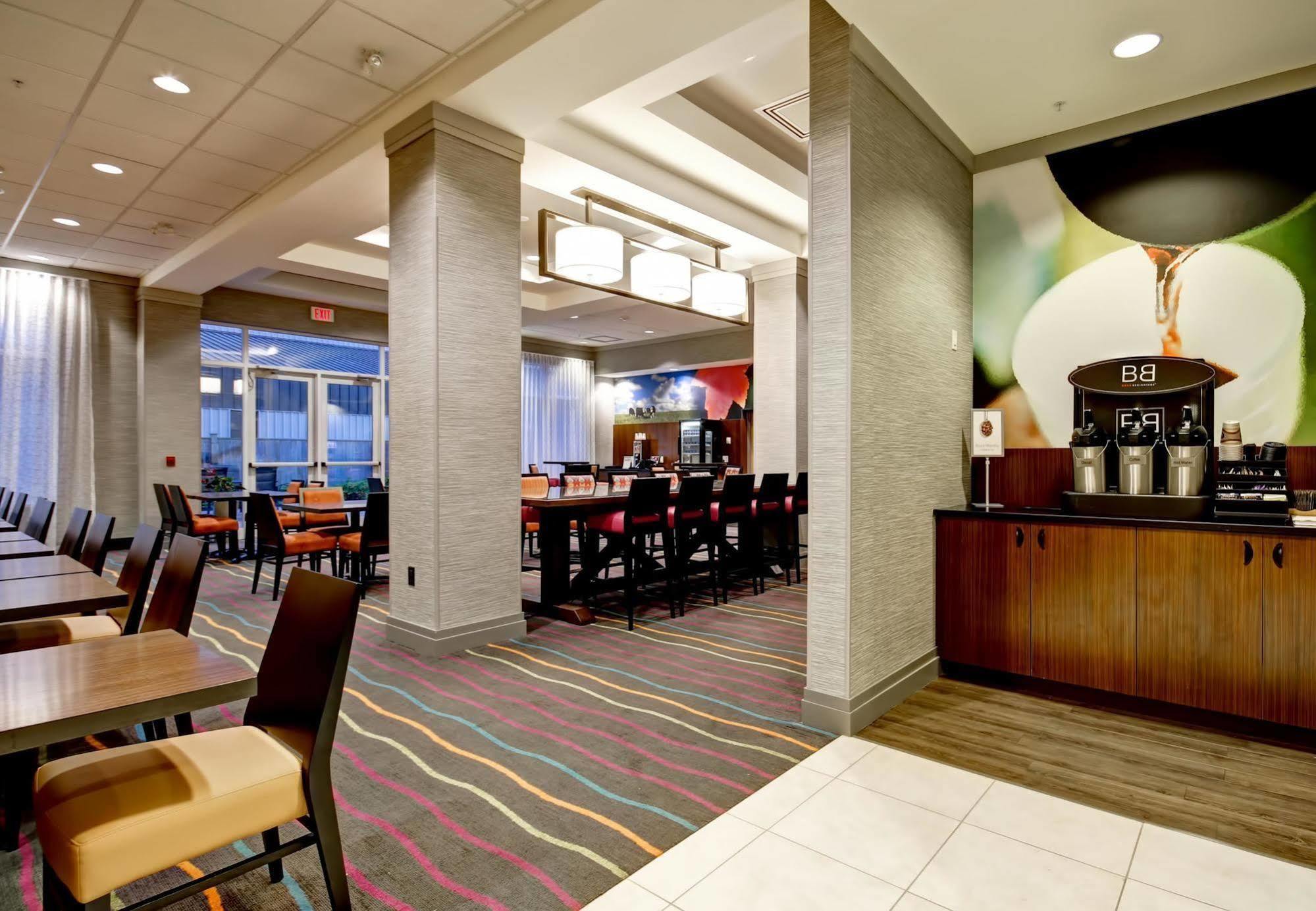 Fairfield Inn & Suites By Marriott Guelph Bagian luar foto